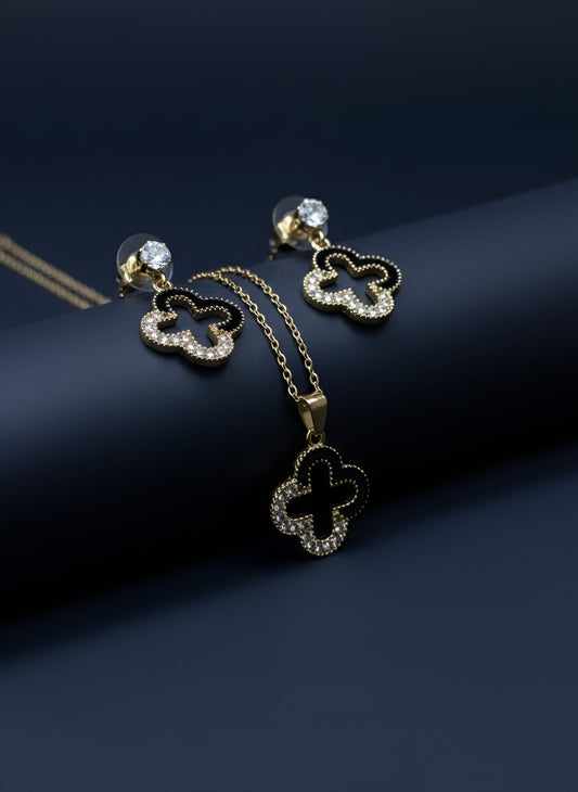 L’Ensemble Trèfle Noir (The Black Clover Set)